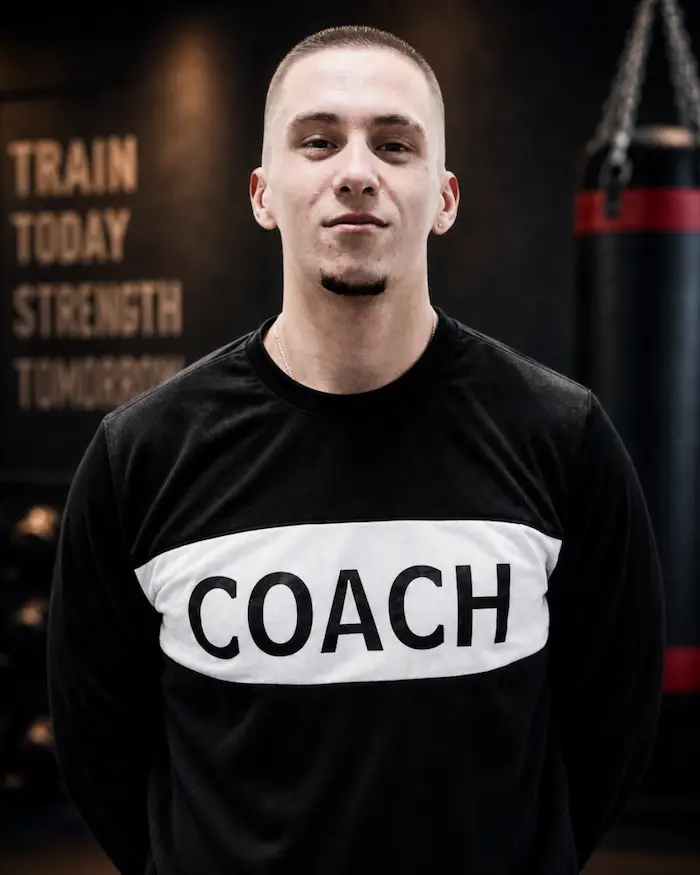 Alex – Entrenador de boxeo