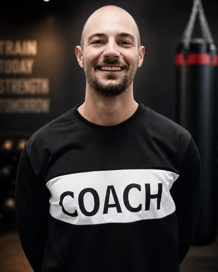 Ismael – Entrenador de boxeo