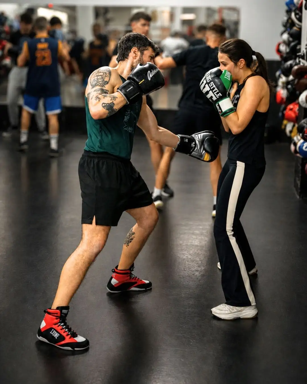 Entrenamiento de boxeo en pareja en Ilion Boxing Club Barcelona